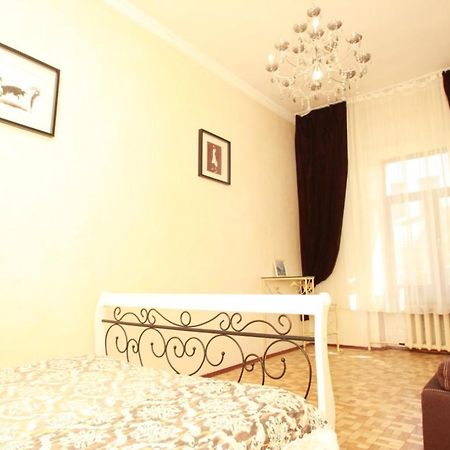 Apartmens Near Opera House Daire Odessa Dış mekan fotoğraf
