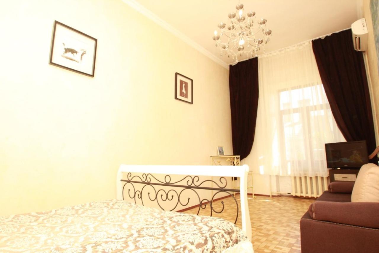 Apartmens Near Opera House Daire Odessa Dış mekan fotoğraf